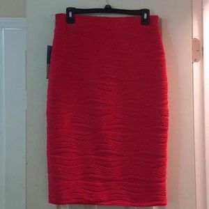 Woman’s red Double Click skirt